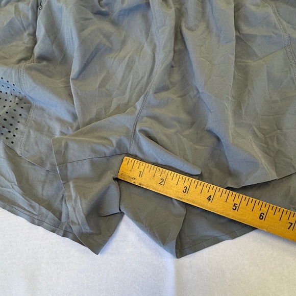 Athleta Athletic Shorts Grey Size S - Picture 7 of 8